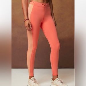 Motion365+ High-Waisted Bungee Legging - M